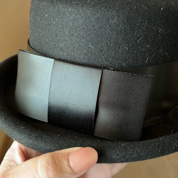 Betmar black wool ascot hat with satin black bow